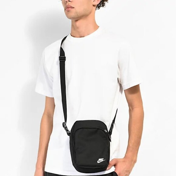 NEW - NIKE Heritage Crossbody Bag in Black and White - Picture 7 of 16